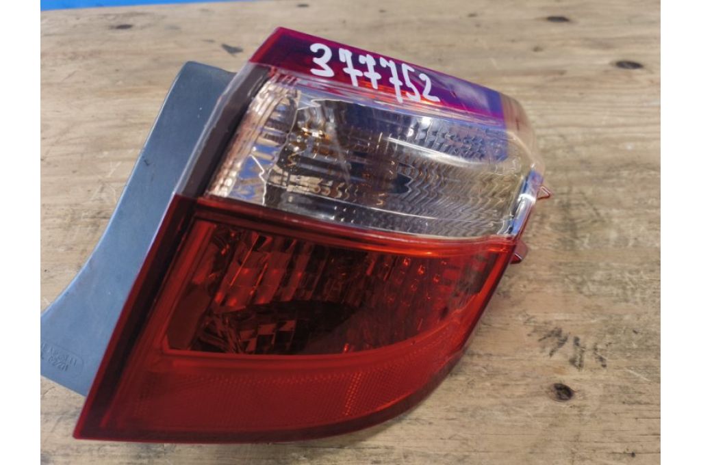 81550-02750 | Lampa Tylna praw. TOYOTA COROLLA 12-19 E180 (377752) - Zdjęcie 2
