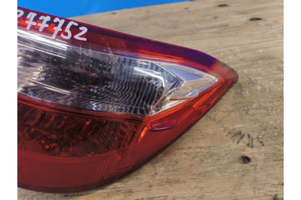 81550-02750 | Lampa Tylna praw. TOYOTA COROLLA 12-19 E180 (377752) - Zdjęcie 3