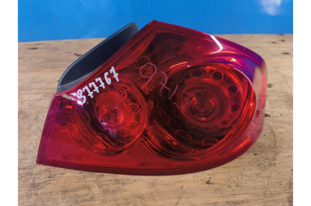 26550JK60B | Lampa Tylna praw. INFINITI G25/G35/G37/Q40 06-14 (377767)