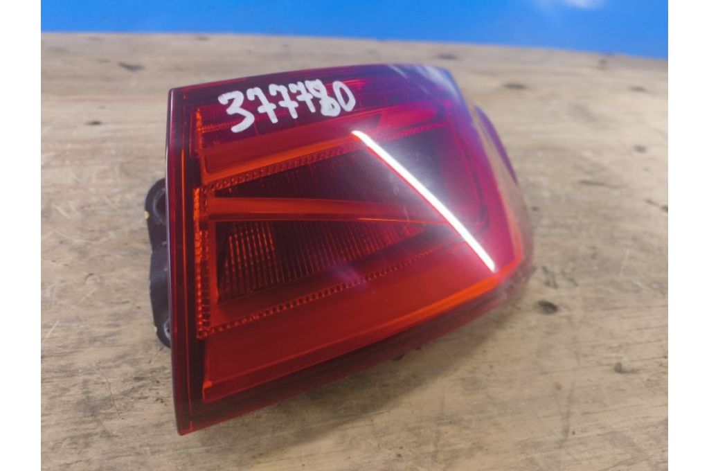 8V5 945 096 C | Lampa Tylna praw. AUDI A3 (8V) 12–17 (377780) - Zdjęcie 2