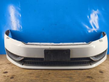 Przedni zderzak VOLKSWAGEN PASSAT B7 11-15