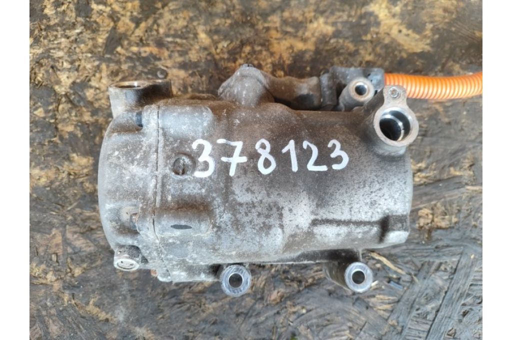 88370-47010 | Kompresor klimatyzacji TOYOTA PRIUS - 20 03-11 (378123)
