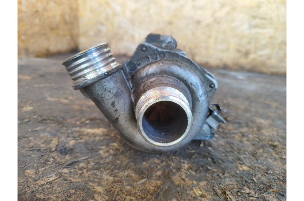 11517586925 | Elektryczna pompa układu chłodzenia BMW 3 SERIES (E90-E93) 2005–2014 (378396) - Zdjęcie 2