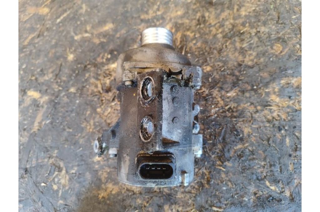 11517586925 | Elektryczna pompa układu chłodzenia BMW 3 SERIES (E90-E93) 2005–2014 (378396) - Zdjęcie 4