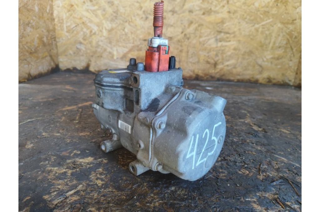 88370-76020 | Kompresor klimatyzacji TOYOTA CAMRY 50 12-15 (378425) - Zdjęcie 4
