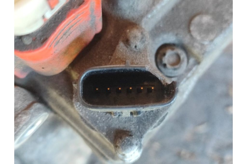 88370-76020 | Kompresor klimatyzacji TOYOTA CAMRY 50 12-15 (378425) - Zdjęcie 6