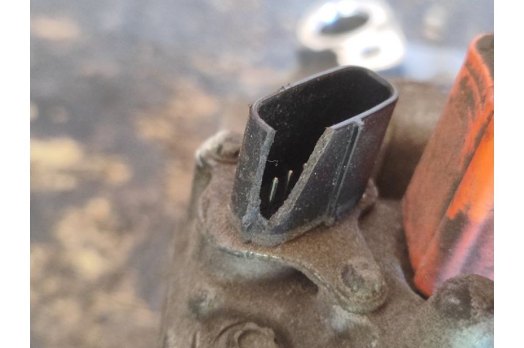 88370-76020 | Kompresor klimatyzacji TOYOTA CAMRY 50 12-15 (378425) - Zdjęcie 7