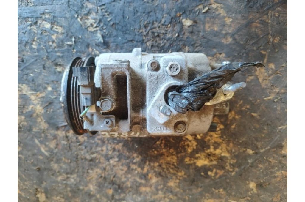 DG9Z-19703-L | Kompresor klimatyzacji FORD FUSION 14- (378437) - Zdjęcie 3