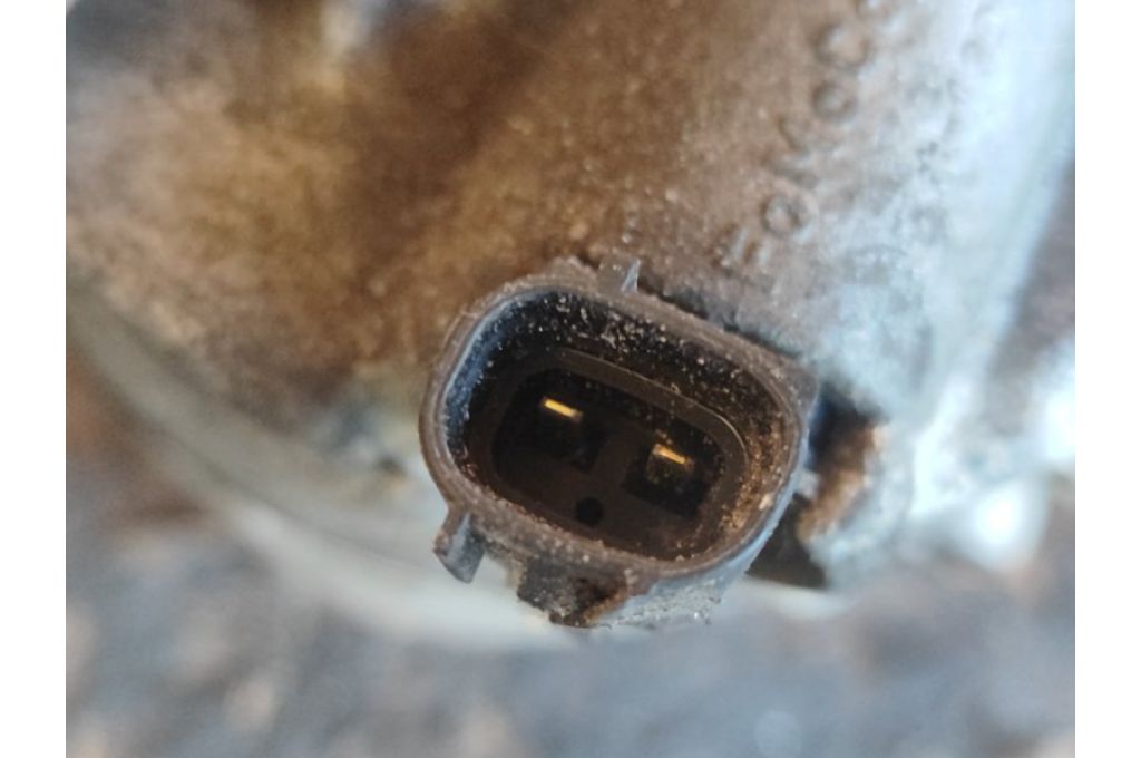 DG9Z-19703-L | Kompresor klimatyzacji FORD FUSION 14- (378437) - Zdjęcie 7