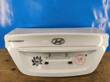 KLAPA TYLNA HYUNDAI ACCENT RB 10-
