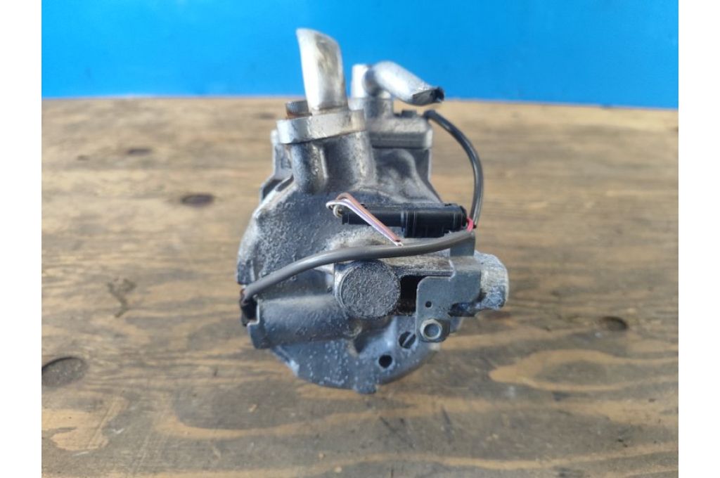 64529399060 | Kompresor klimatyzacji BMW 5 SERIES (F10) 11-13 (379033) - Zdjęcie 6