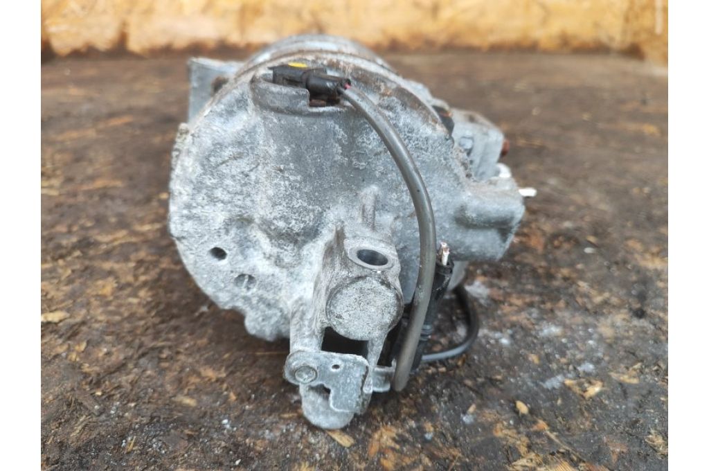 64529399060 | Kompresor klimatyzacji BMW 5 SERIES (F10) 11-13 (379364) - Zdjęcie 4