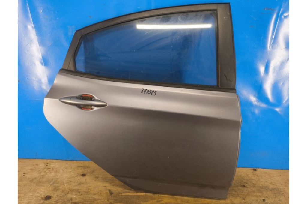 77004-1R400 | Drzwi tyl. praw. HYUNDAI ACCENT RB 10- (379585)