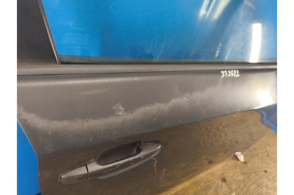 67001-47080 | Drzwi przed. praw. TOYOTA PRIUS - 30 09-17 (379682) - Zdjęcie 4