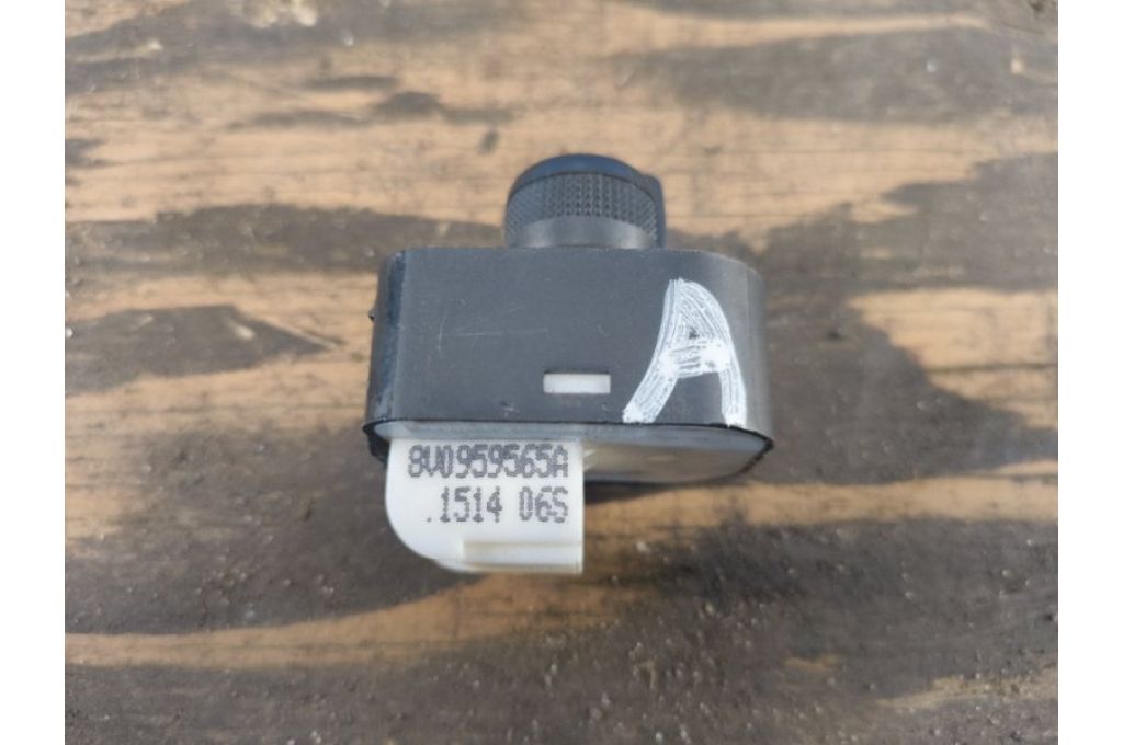8V0959565A | Moduł sterowania lusterkiem AUDI A3 (8V) 12–17 (380197) - Zdjęcie 5