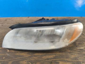 Reflektor Lampa przednia lew. VOLVO S80 06-16