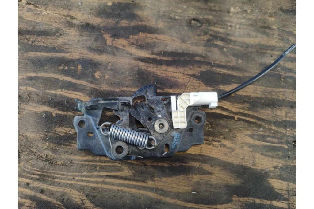 CV6Z-16700-B | zamek maski FORD ESCAPE 12-19 (380881)
