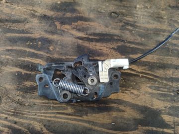zamek maski FORD ESCAPE 12-19