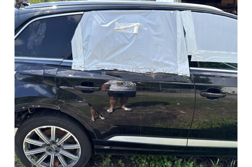 4M0 833 052 E | Drzwi tyl. praw. AUDI Q7 15-19 (380953)