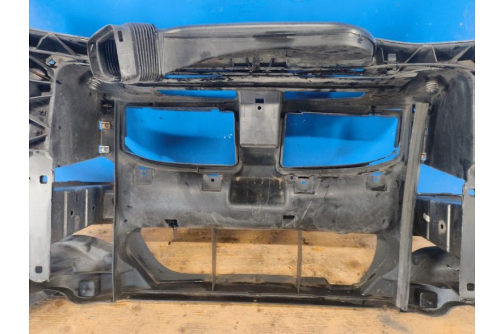 51647058594 | Pas przedni BMW 3 SERIES (E90-E93) 2005–2014 (380959) - Zdjęcie 12