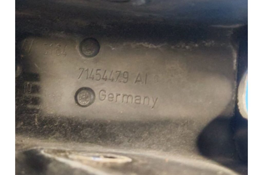 51647058594 | Pas przedni BMW 3 SERIES (E90-E93) 2005–2014 (380961) - Zdjęcie 11