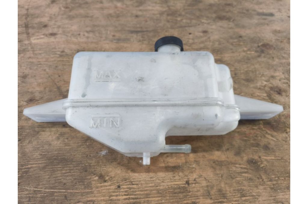 21710-4GB0A | Zbiorniczek wyrównawczy INFINITI Q50 15-20 (380966) - Zdjęcie 2