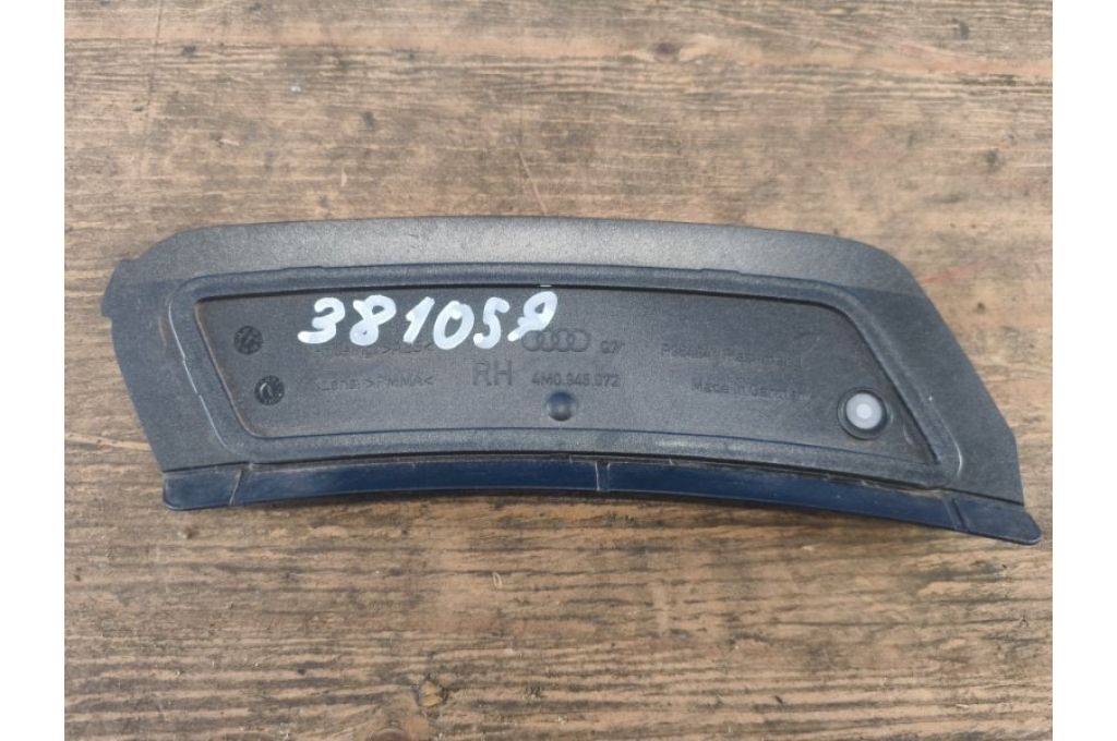 4M0 945 072 | Prawy odblask (R) przed. AUDI Q7 15-19 (381059) - Zdjęcie 3