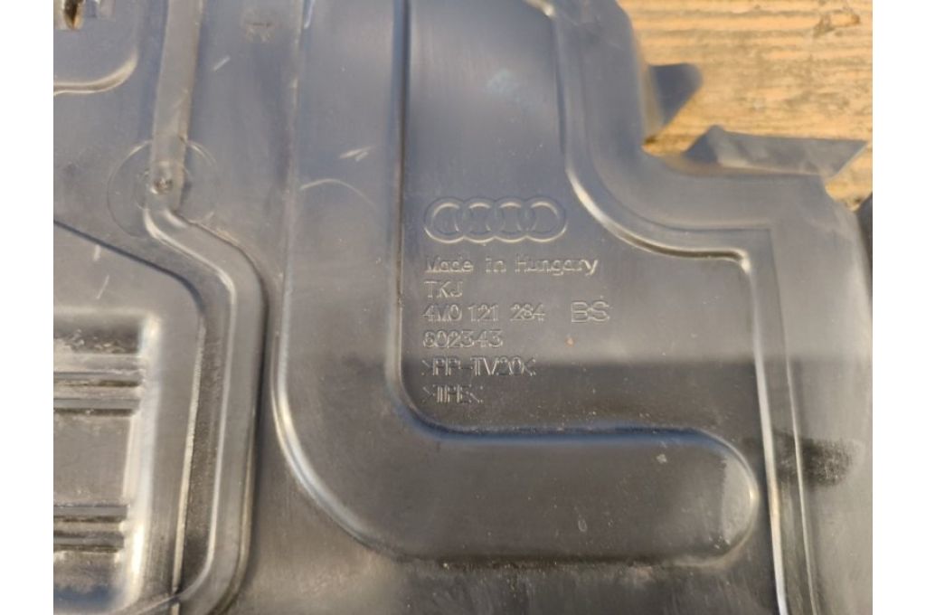 4M0 121 284 | deflektor chłodnicy praw. AUDI Q7 15-19 (381097) - Zdjęcie 2