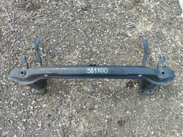 Wzmacniacz przedniego zderzaka BMW X5 (E70) 07-13