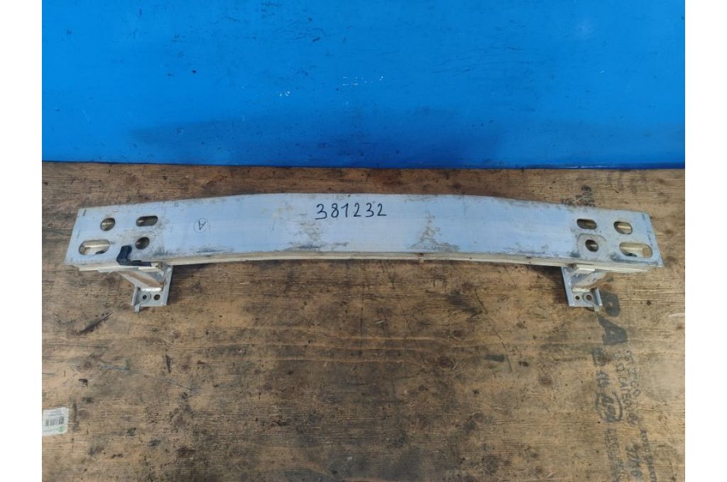 52021-47032 | Wzmacniacz przedniego zderzaka TOYOTA PRIUS - 30 09-17 (381232)