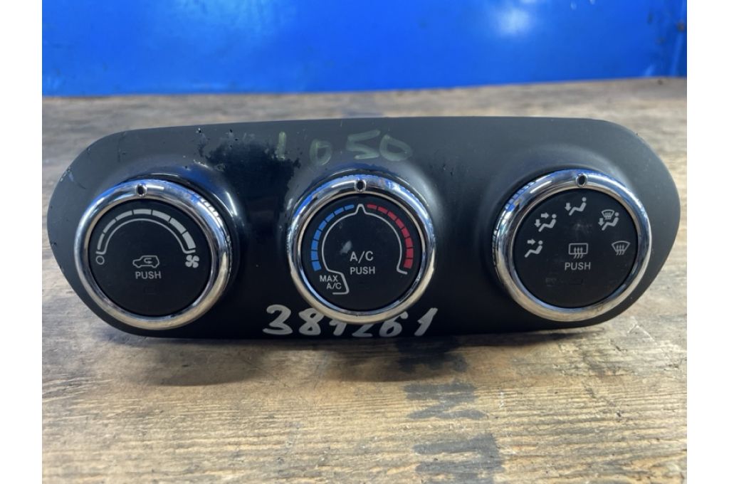838744Z | Moduł sterowania ogrzewaniem JEEP RENEGADE (BU) 14- (381261)