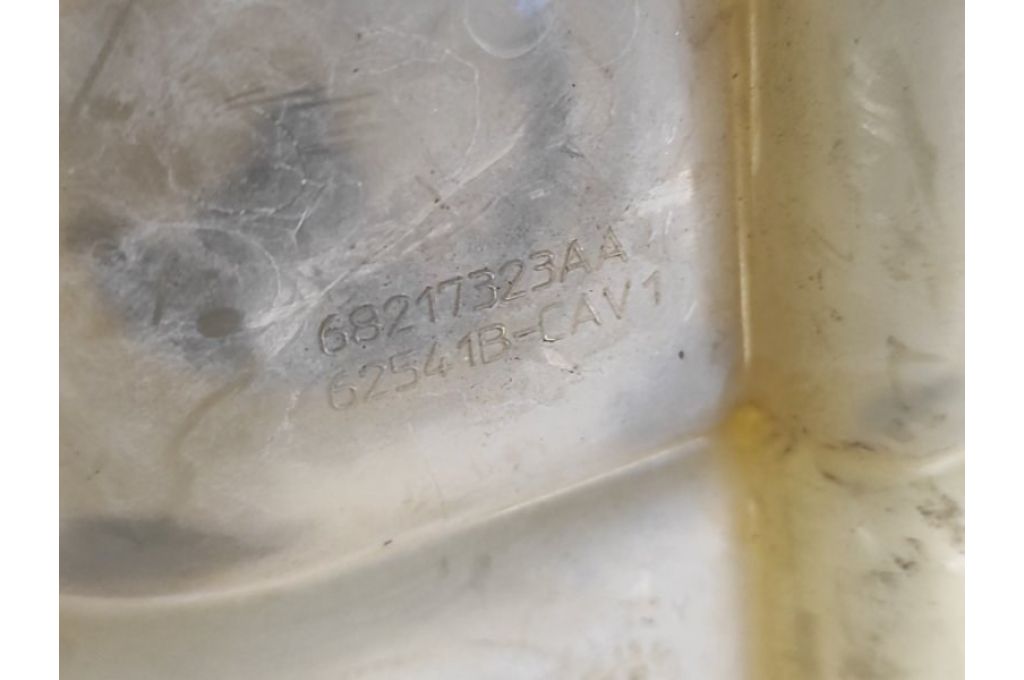 68217323AA | Zbiorniczek wyrównawczy CHRYSLER PACIFICA 16-20 (381260) - Zdjęcie 4