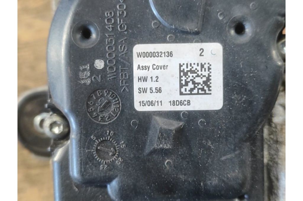 CJ5Z-17508-E | Silnik wycieraczek przed. praw. FORD ESCAPE 12-19 (381279) - Zdjęcie 6