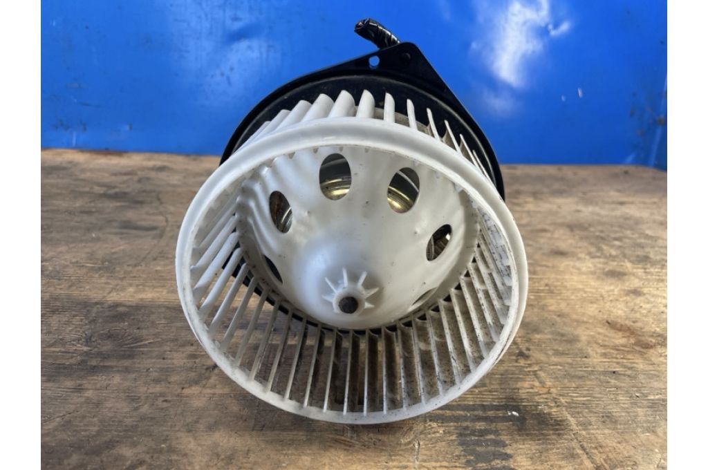 272V0JK60D | silnik nagrzewnicy INFINITI G25/G35/G37/Q40 06-14 (381342)