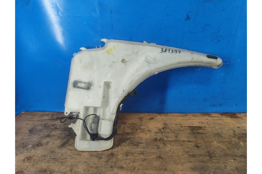61667238669 | Zbiornik spryskiwacza BMW 3 SERIES (E90-E93) 2005–2014 (381397)