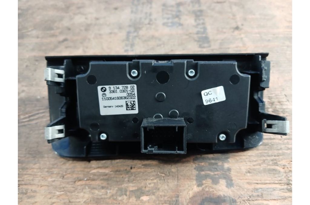 61319134728 | Moduł sterowania oświetleniem BMW X5 (E70) 07-13 (381631) - Zdjęcie 4
