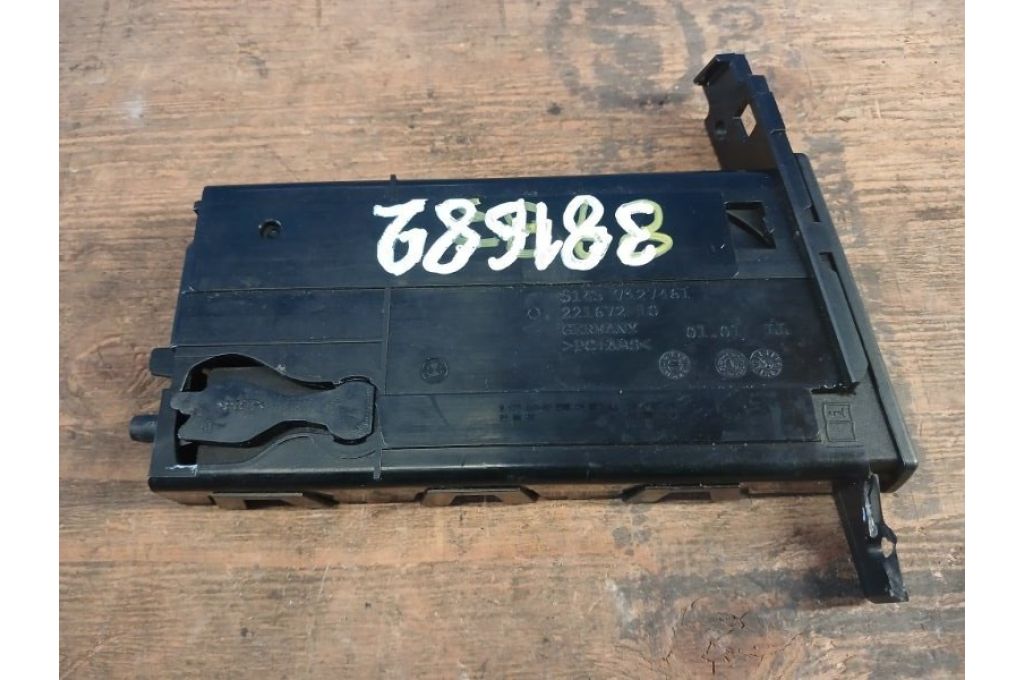 51457127461 | Uchwyt na napoje BMW 3 SERIES (E90-E93) 2005–2014 (381682)