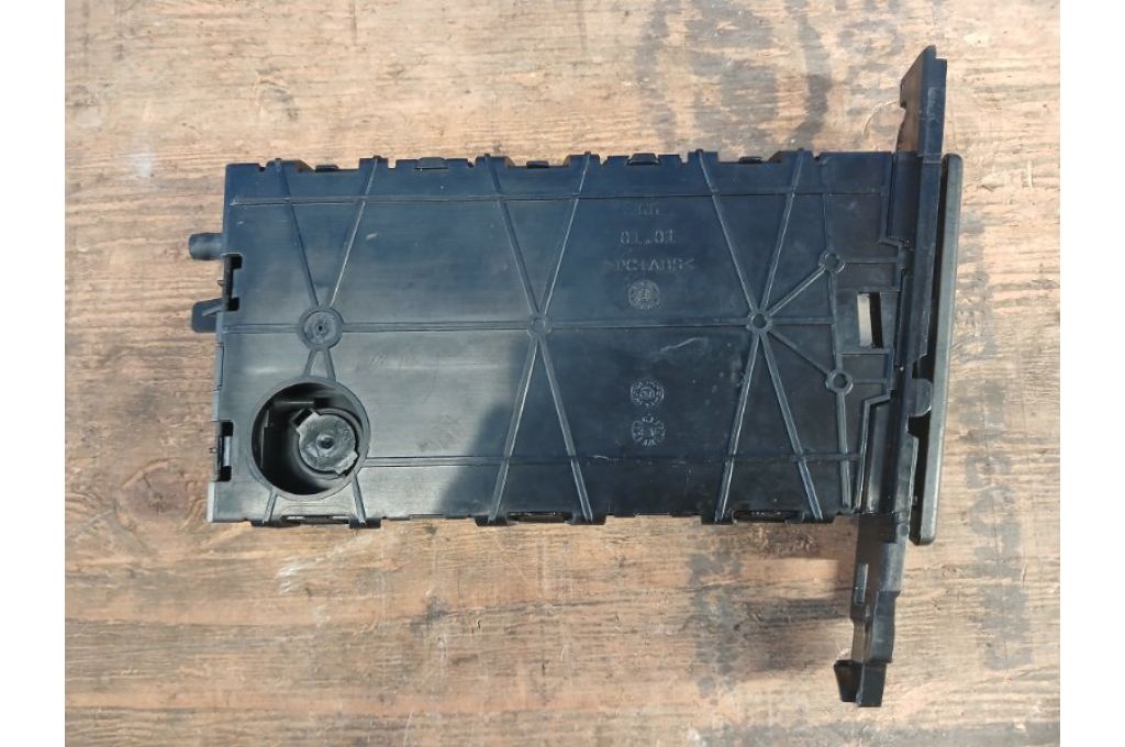 51457127461 | Uchwyt na napoje BMW 3 SERIES (E90-E93) 2005–2014 (381682) - Zdjęcie 3
