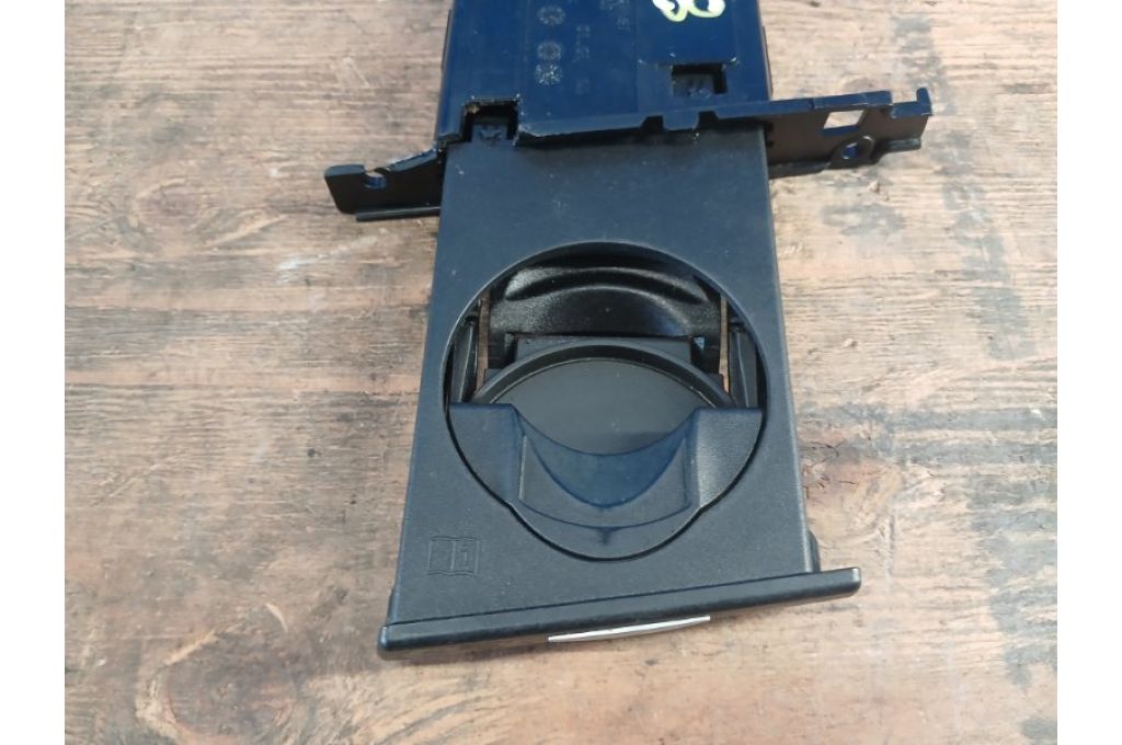 51457127461 | Uchwyt na napoje BMW 3 SERIES (E90-E93) 2005–2014 (381682) - Zdjęcie 5