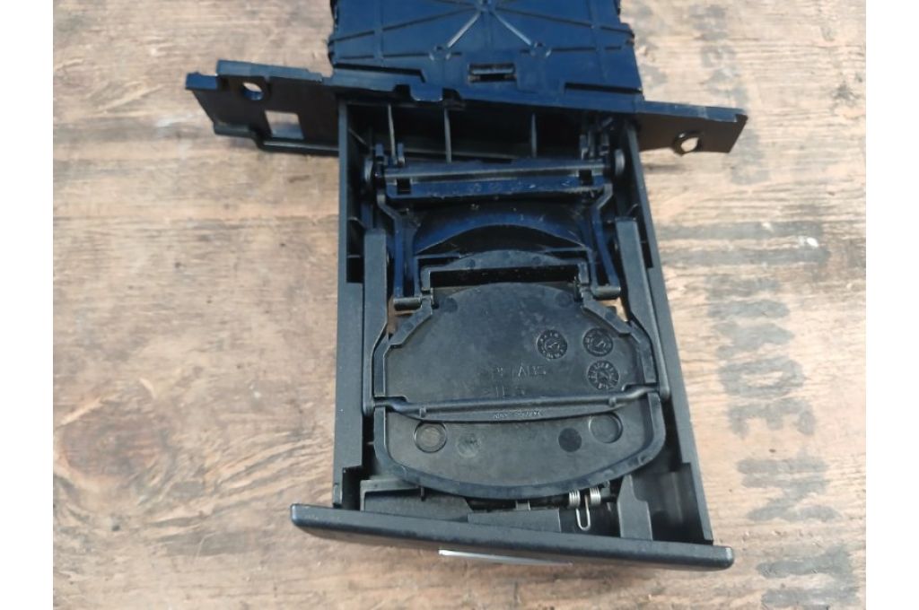 51457127461 | Uchwyt na napoje BMW 3 SERIES (E90-E93) 2005–2014 (381682) - Zdjęcie 6