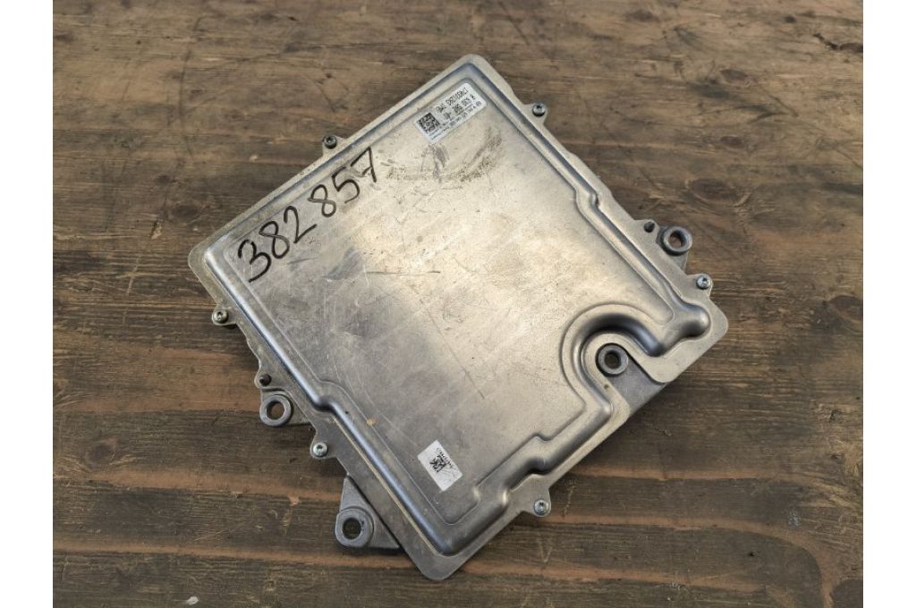 12148639582 | Moduł sterowania silnikiem BMW X5 (F15) 13-18 (382857) - Zdjęcie 2