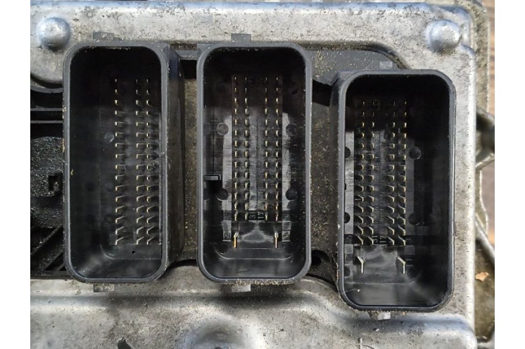 12148639582 | Moduł sterowania silnikiem BMW X5 (F15) 13-18 (382857) - Zdjęcie 5
