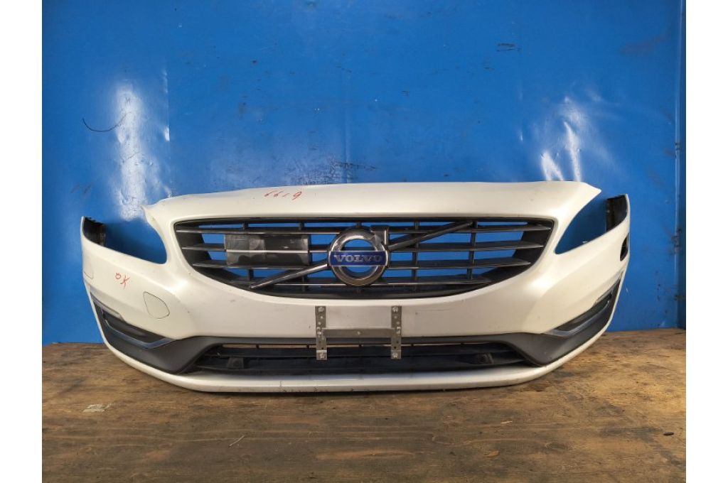39834865 | Przedni zderzak VOLVO S60 13-18 (383142)